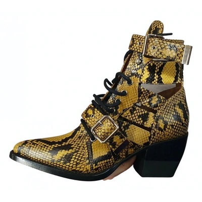 Pre-owned Chloé Rylee Yellow Leather Ankle Boots