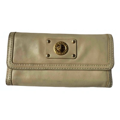 Pre-owned Marc By Marc Jacobs Leather Wallet In Beige