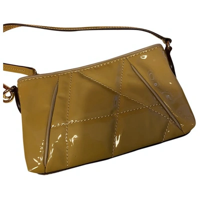 Pre-owned Max Mara Patent Leather Handbag In Ecru