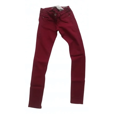 Pre-owned Guess Slim Jeans In Burgundy