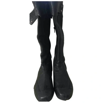 Pre-owned Dkny Black Leather Boots