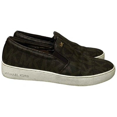 Pre-owned Michael Kors Cloth Trainers In Brown