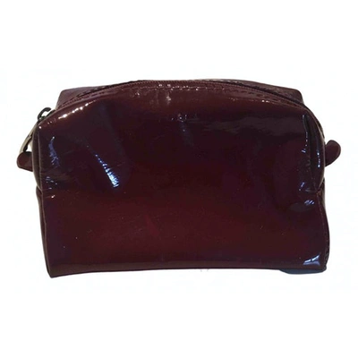 Pre-owned Furla Patent Leather Purse In Burgundy