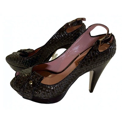 Pre-owned Missoni Flame Patent Leather Heels In Brown