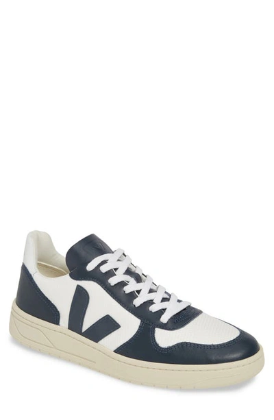 Veja V-10 Trainers In Extra White Nautico Pekin