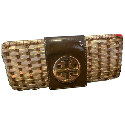 Pre-owned Tory Burch Leather Clutch Bag In Gold