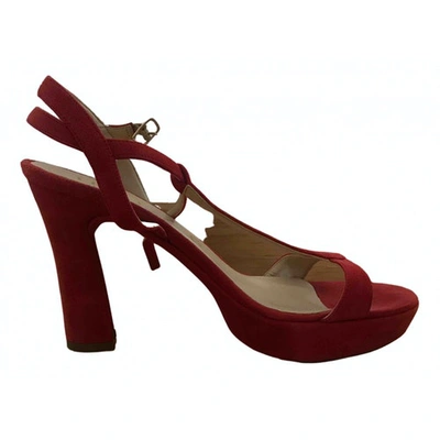 Pre-owned Unisa Leather Sandals In Red