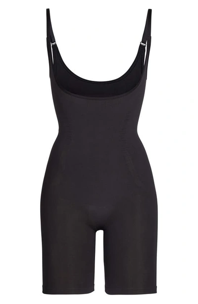 Skims Open Bust Bodysuit In Onyx