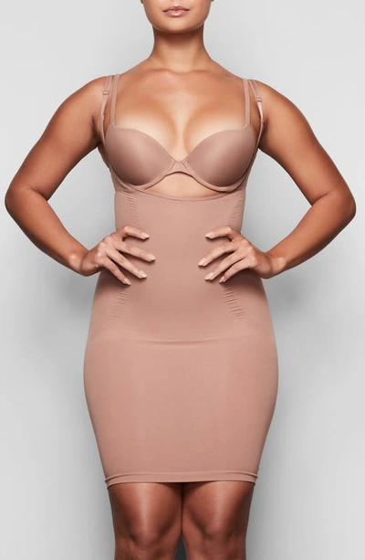 Skims Sculpting Open Bust Slip In Sienna