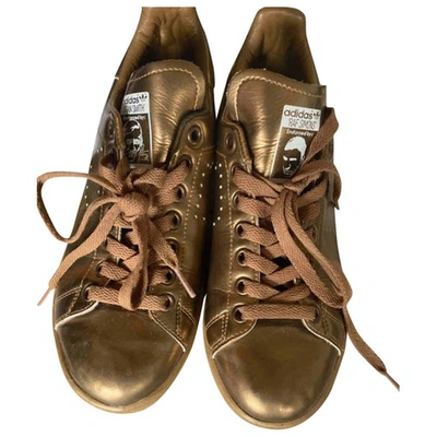 Pre-owned Adidas Originals Stan Smith Leather Trainers In Gold
