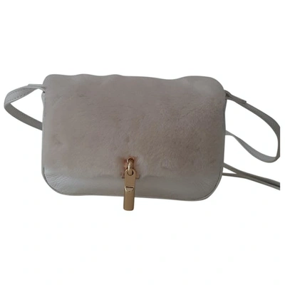 Pre-owned Elizabeth And James Leather Crossbody Bag In White