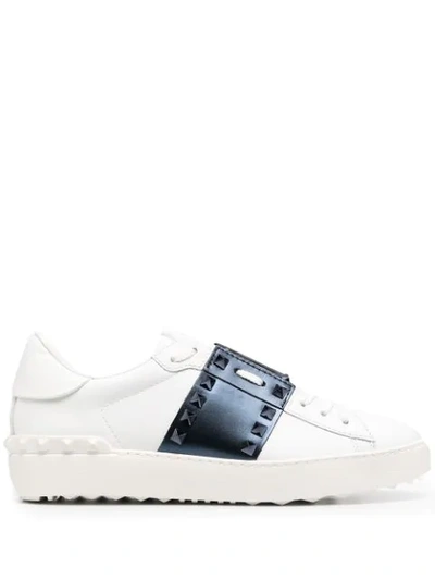 Valentino Garavani Rockstud Open Low-top Sneakers In White