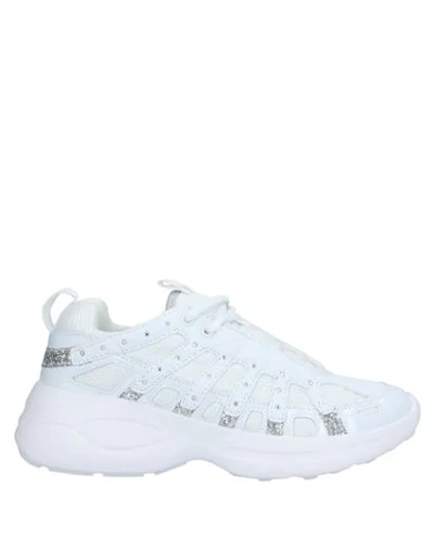 Freddy Sneakers In White