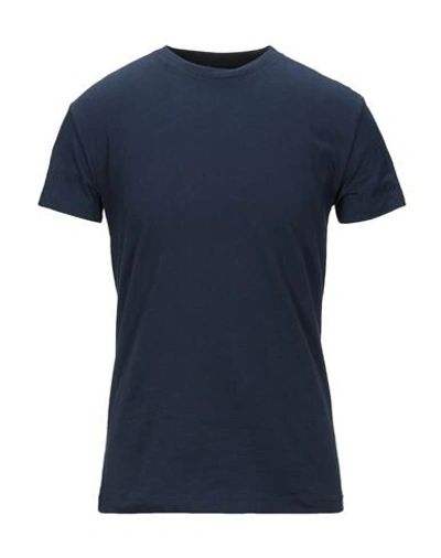 Alessandro Dell'acqua T-shirts And Polos In Dark Blue