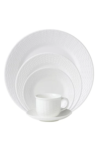 Wedgwood Dinnerware, Nantucket Basket 5 Piece Place Setting In White