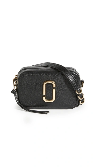 The Marc Jacobs The Softshot 21 Leather Crossbody Bag In Black