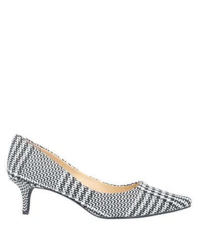 Kendall + Kylie Houndstooth Print Pumps In White