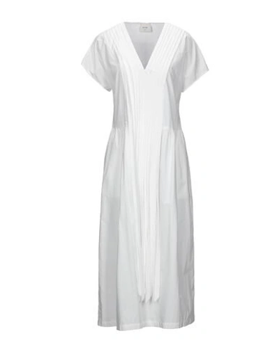 Alysi Midi Dresses In White