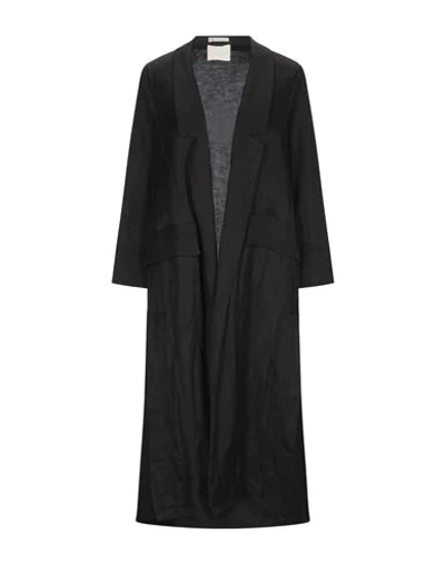 Momoní Overcoats In Black