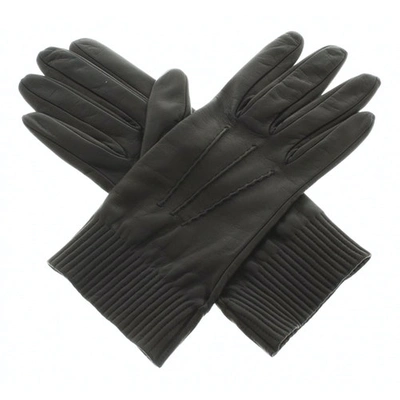 Pre-owned Prada Leather Gloves In Black