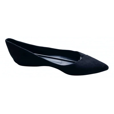 Pre-owned Theory Flats In Black