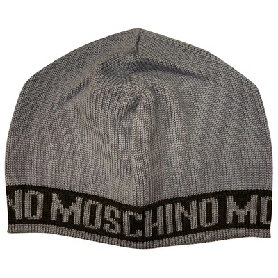 Pre-owned Moschino Wool Beanie In Purple