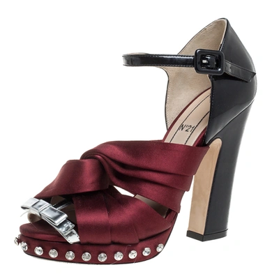 Pre-owned N°21 Burgundy/black Satin And Patent Leather Crystal Embellished Pleated Bow Ankle Strap Sandals Size 38