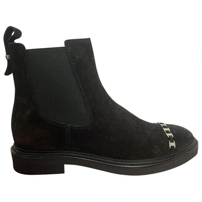 Pre-owned Ferragamo Black Suede Ankle Boots