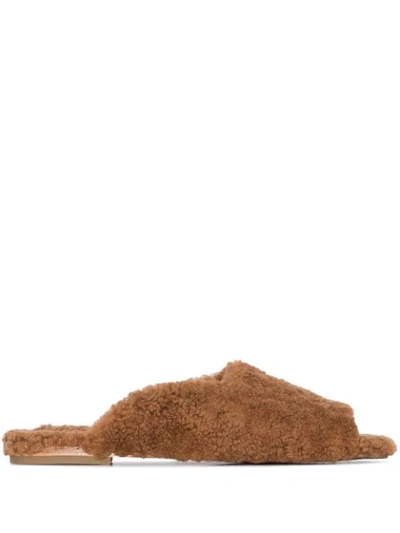 Deiji Studios Square-toe Shearling Slippers In Chestnut