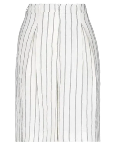 L'autre Chose L' Autre Chose Woman Shorts & Bermuda Shorts White Size 4 Viscose, Linen