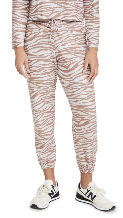 Onzie Weekend Sweatpants In Camel Zebra