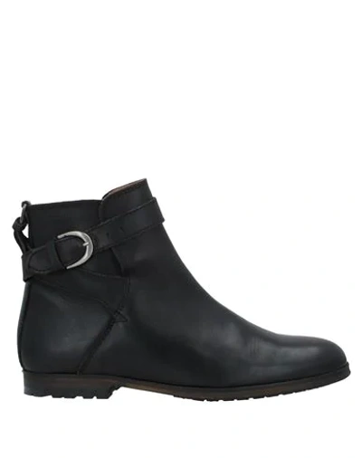 Aigle Ankle Boot In Black