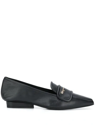 Ferragamo Pointed Leather Loafers In Black