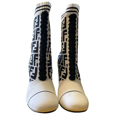 Pre-owned Fendi Ankle Boots In White