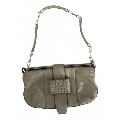 Pre-owned Tod's Leather Clutch Bag In Silver