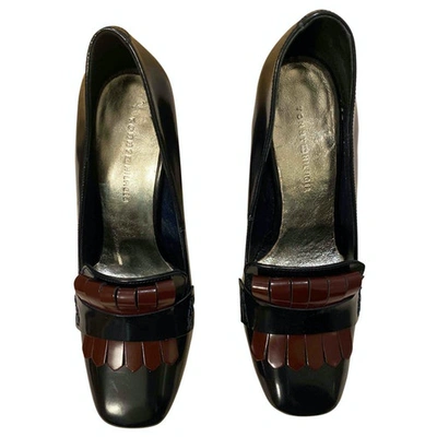 Pre-owned Tommy Hilfiger Leather Flats
