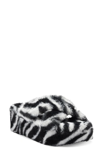 Jessica Simpson Talulla Faux Fur Platform Cozy Slip-on Sandal In White/ Black