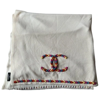 Pre-owned Chanel Cashmere Stole In Ecru