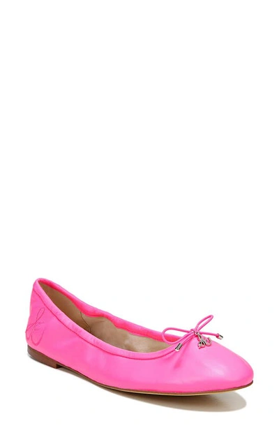 Sam Edelman Felicia Flat In Electric Pink Leather