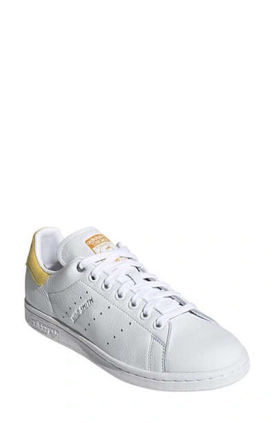 Adidas Originals Stan Smith Sneaker In White/ Silver/ Corn Yellow
