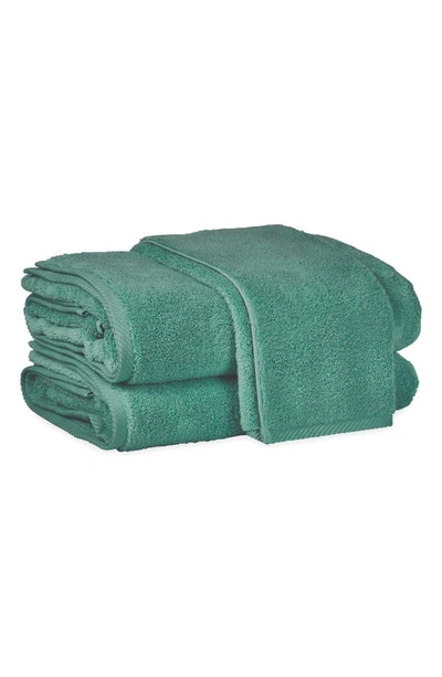 Matouk Milagro Fingertip Towel In Jade