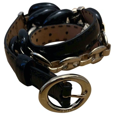 Pre-owned Versace Patent Leather Belt In Black