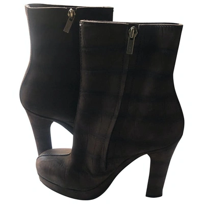 Pre-owned Saint Laurent Leather Ankle Boots In Brown