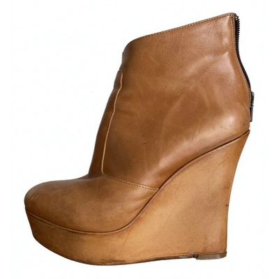 Pre-owned Fiorifrancesi Leather Ankle Boots In Beige