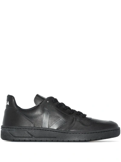 Veja V-10 Cwl Low-top Sneakers In Black Black Sole