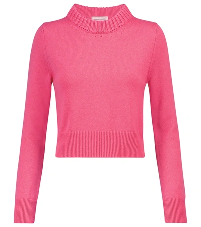 Alexander Mcqueen Cropped Long-sleeve Cashmere Top In Fuchsia