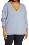 Vince Weekend V-neck Cashmere Sweater In Piero Blue