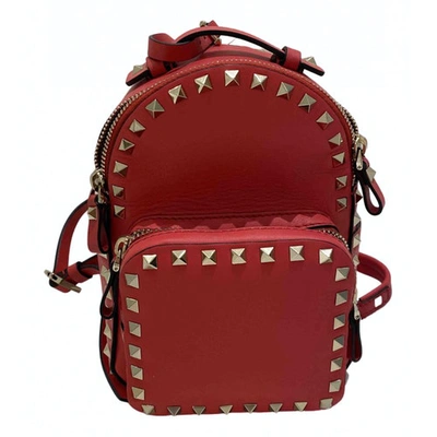 Pre-owned Valentino Garavani Leather Backpack In Red