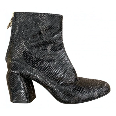 Pre-owned Coliac Leather Ankle Boots In Anthracite