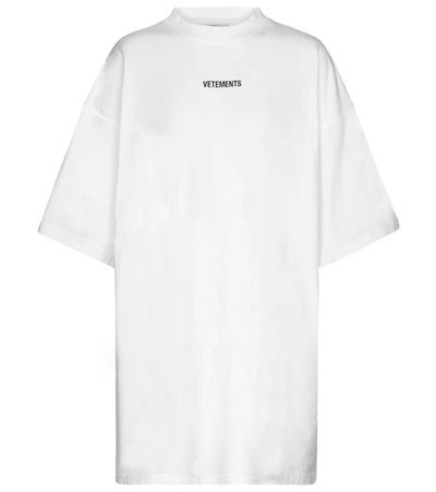 Vetements Logo-tab Oversized Cotton-jersey T-shirt In Bianco